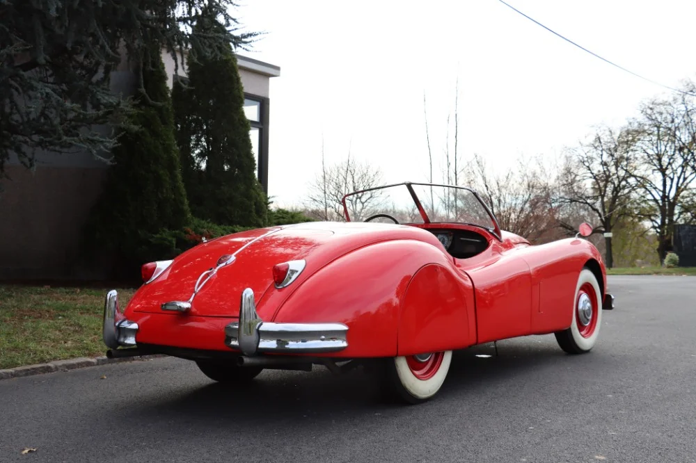 1954 Jaguar XK 140 | duPont REGISTRY