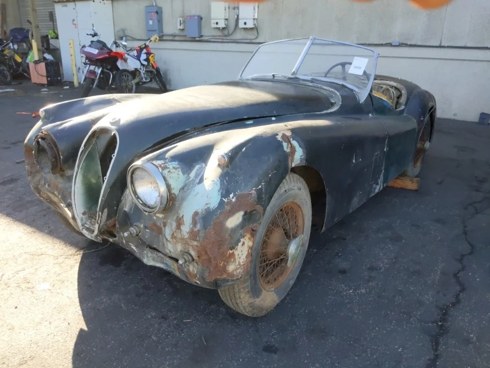 Precision Models: 1952 Jaguar XK 120 | The Franklin Mint