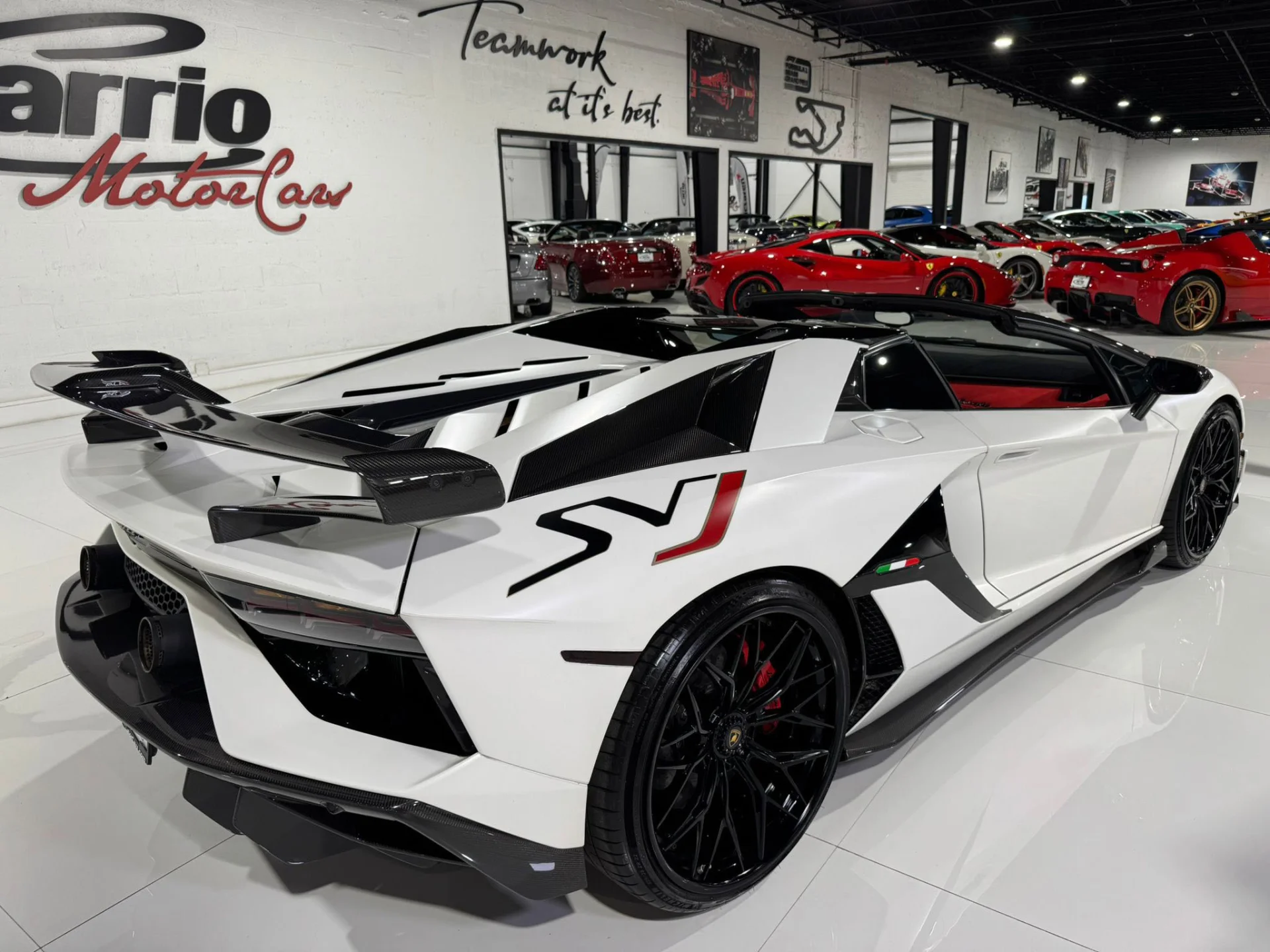 2020 Lamborghini Aventador SVJ Roadster | duPont REGISTRY
