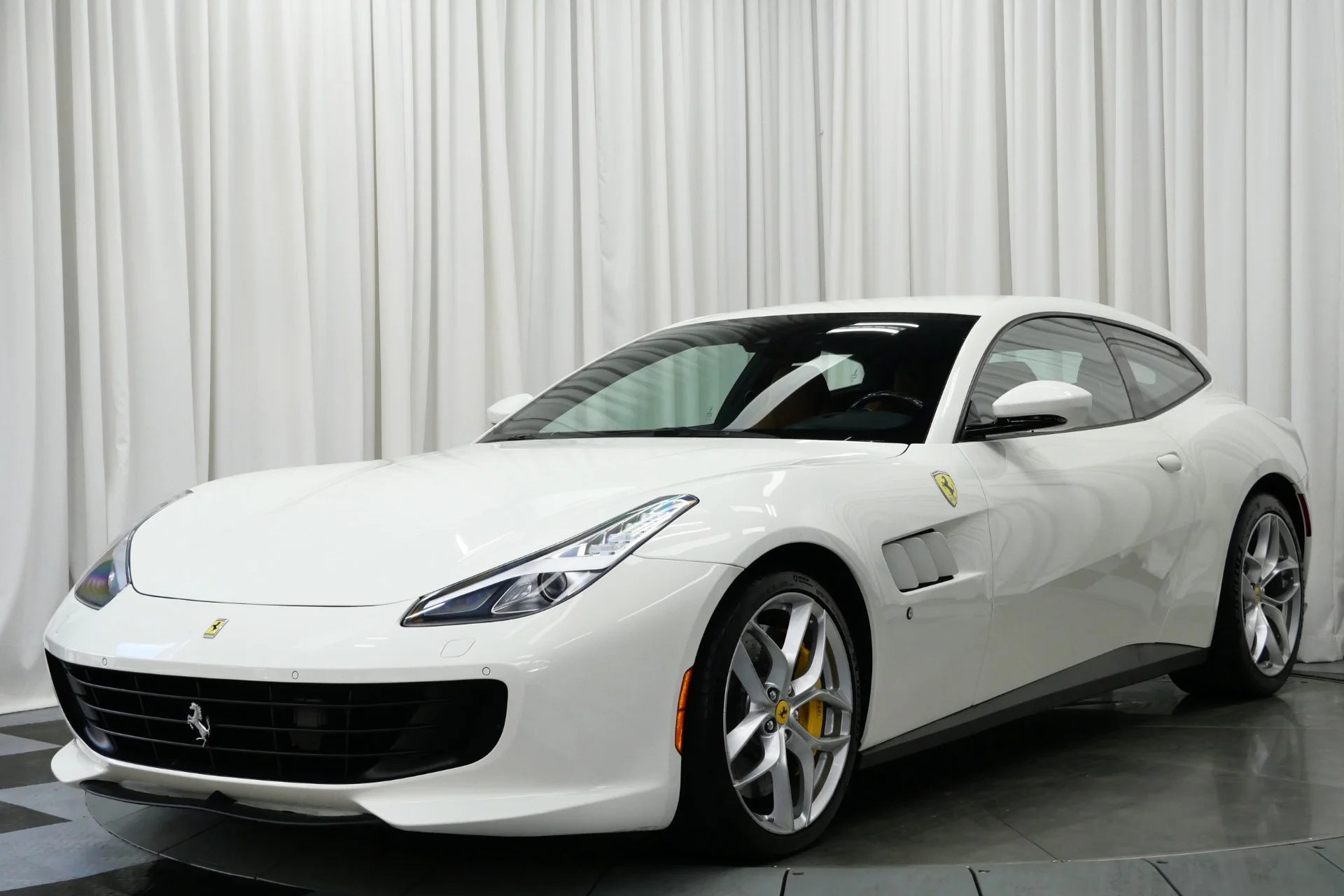 2020 Ferrari GTC4Lusso T | duPont REGISTRY