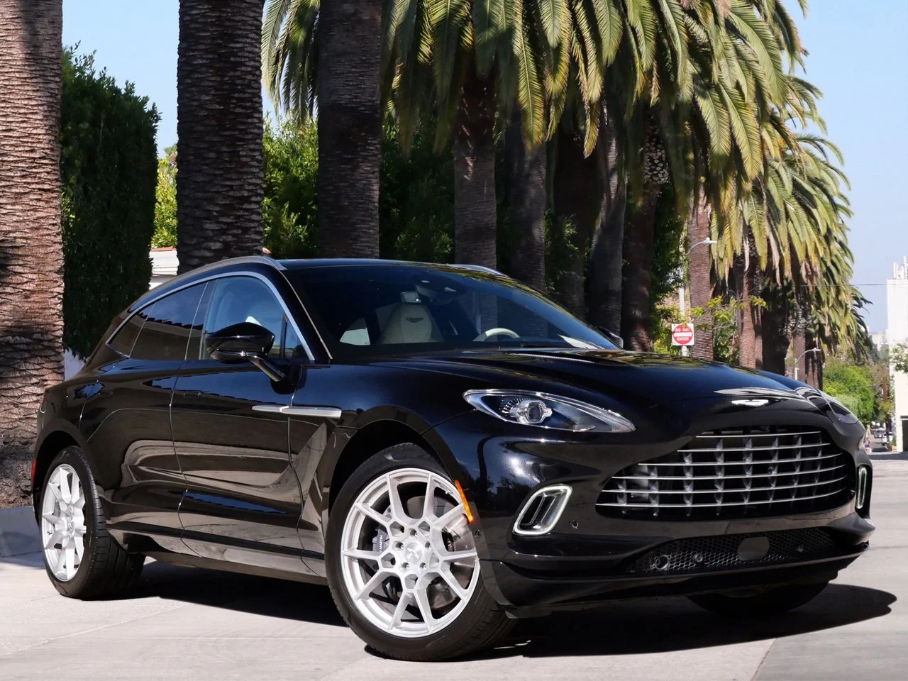 New and Used 2021–2021 Aston Martin DBX for Sale | duPont REGISTRY