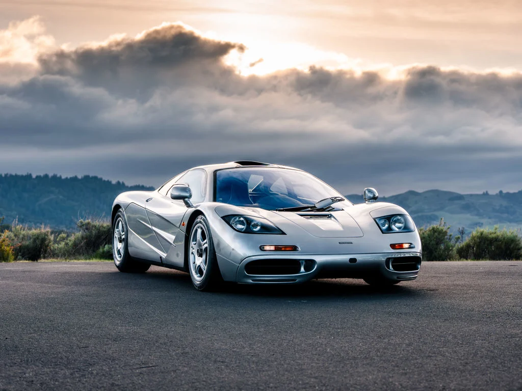 PMA McLaren F1 GTR　1997 1997 McLaren F1 GTR Longtail Fetches $5.28 Million At Auction