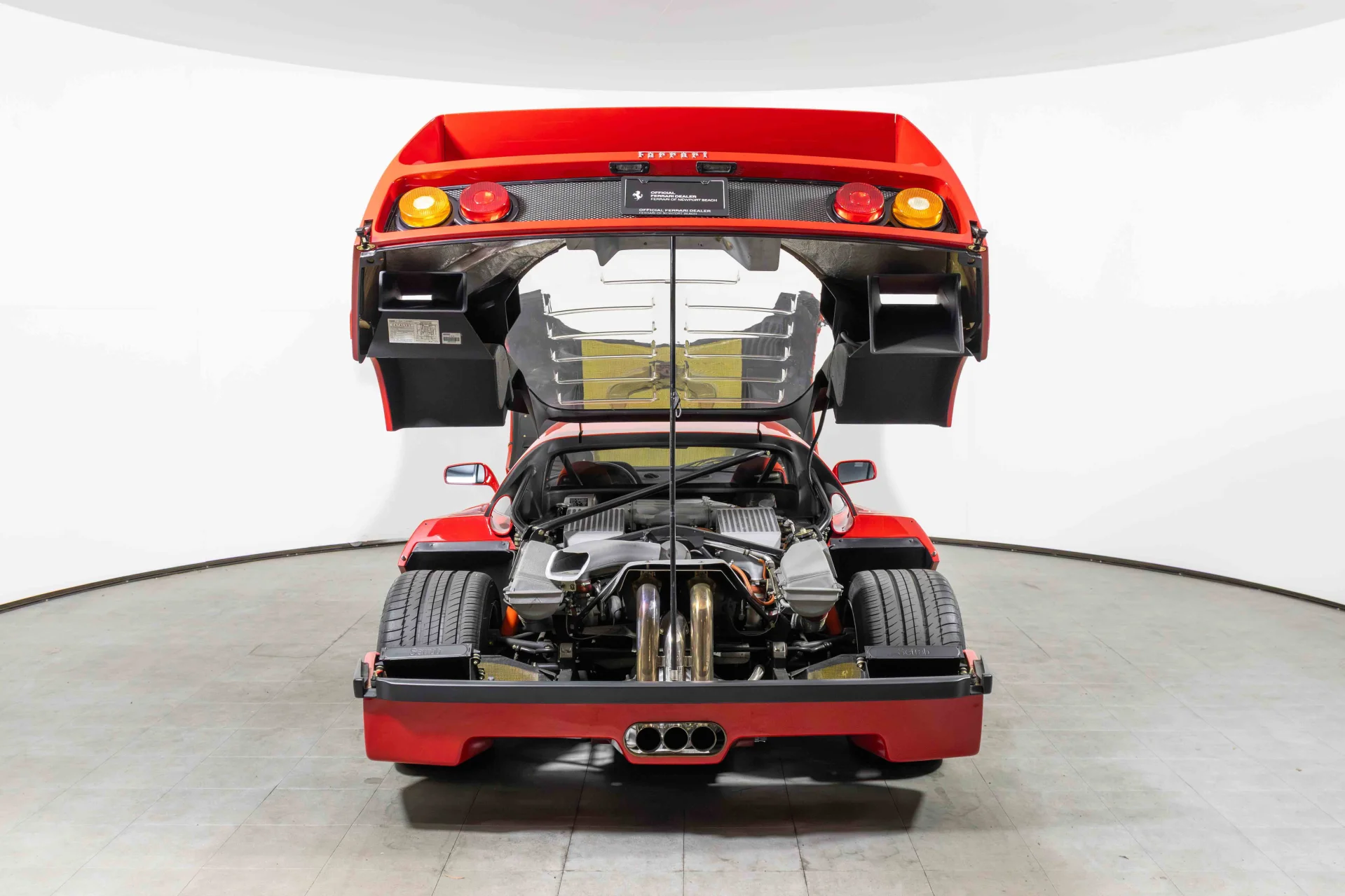 1990 Ferrari F40 - 12