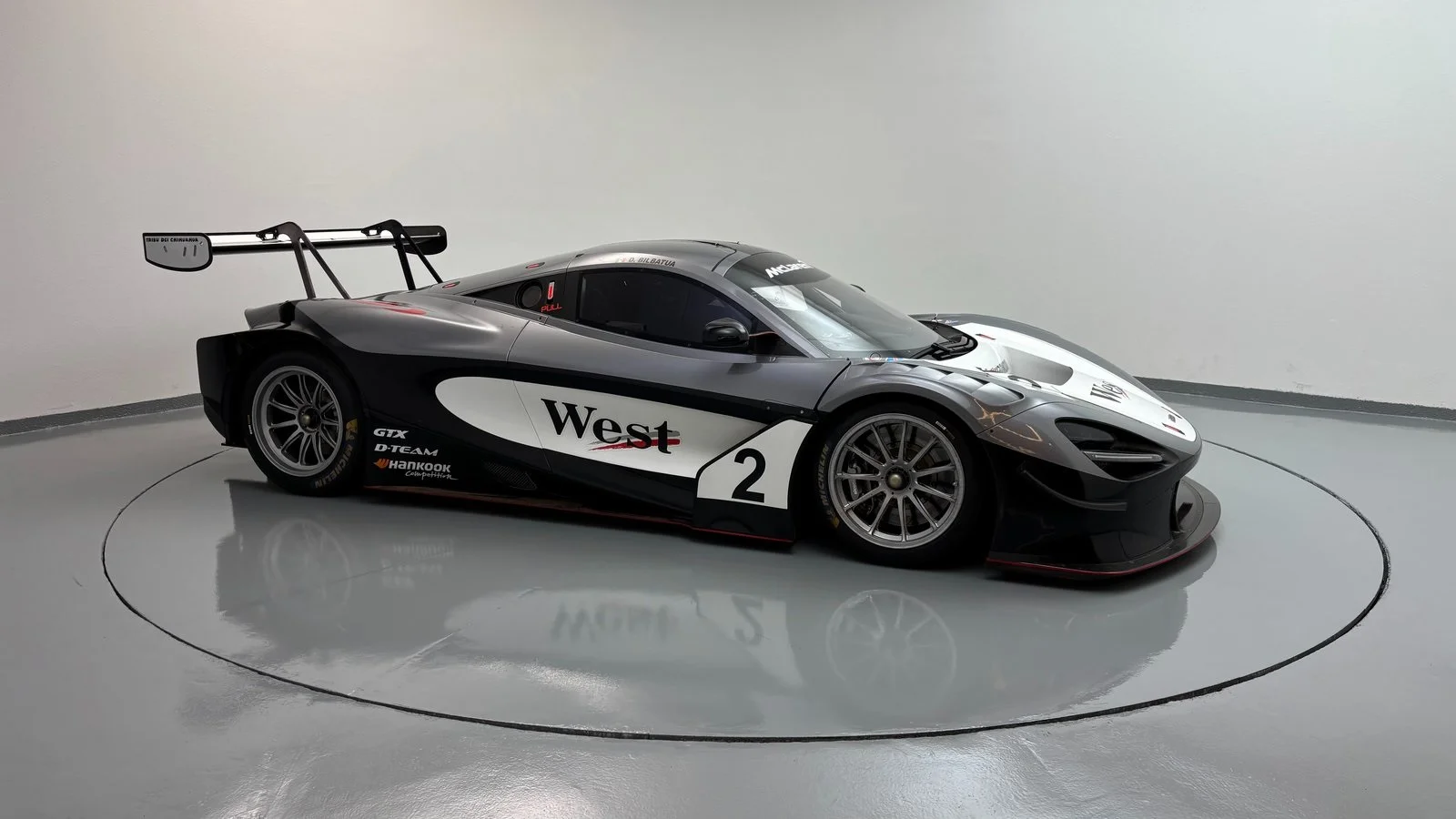 2022 McLaren 720S GT3 | duPont REGISTRY