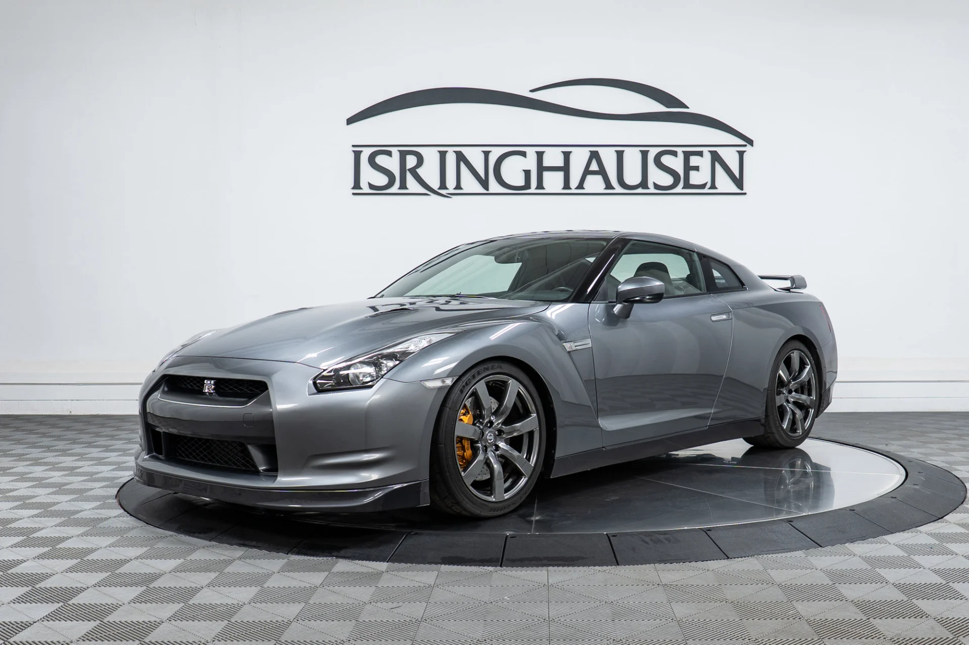 New and Used Nissan GT-R for Sale | duPont REGISTRY