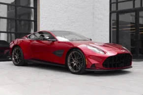 【ほぼ新品】VANQUISH ヴァンキッシュ Red-1 2025-aston--martin-vanquish-