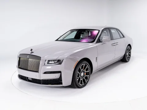 Xe mới của RollsRoyce đắt khách chưa từng có người mua phải chờ 2 năm