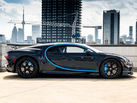 Bugatti Chiron Coupé in Blau gebraucht in Kerpen für € 3.500.000