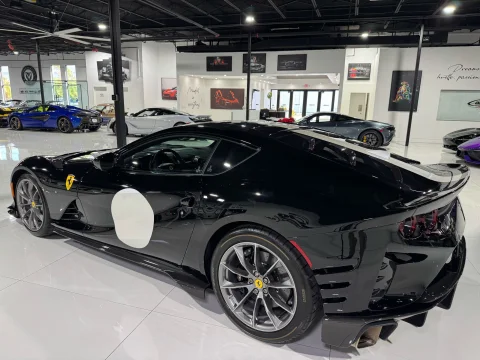 人気を誇る 2023 Ferrari 812 Competizione | duPont REGISTRY その他