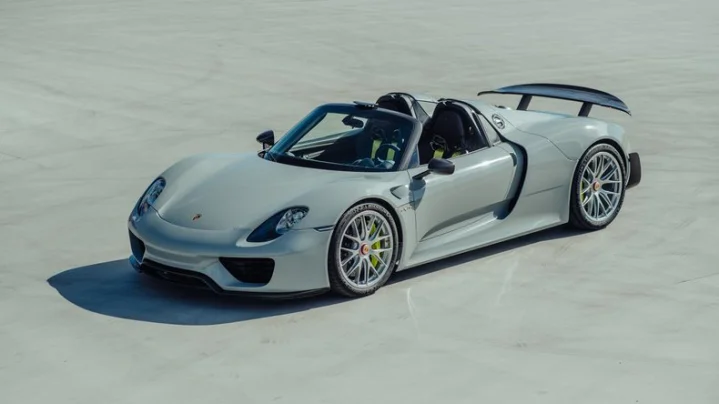 2015 Porsche 918 Spyder