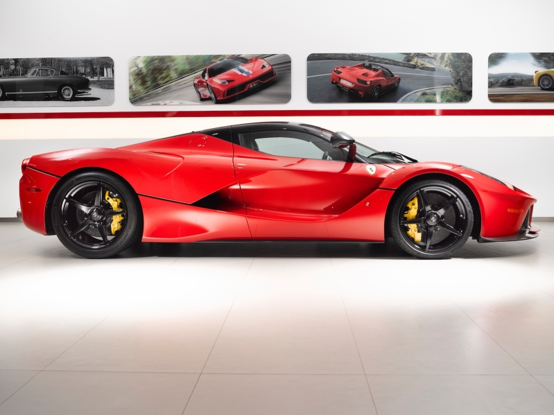 2022 Ferrari F8 Tributo | duPont REGISTRY