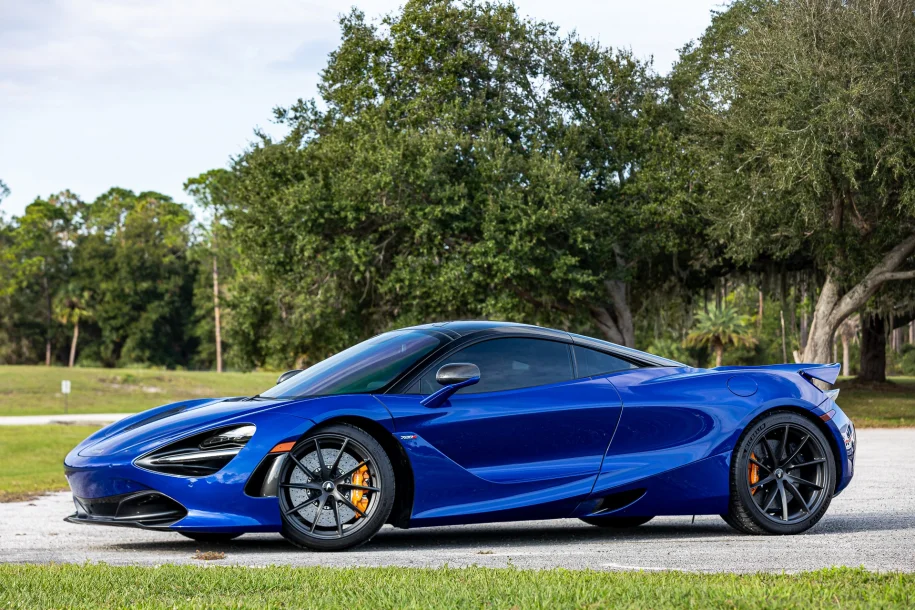 2021-mclaren-720s-dupont-registry