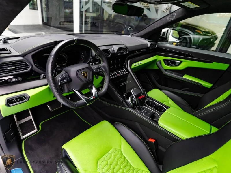 Principal 86+ images gold urus interior br.thptnvk.edu.vn