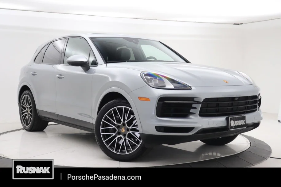 2023 Porsche Cayenne 13R02521 duPont REGISTRY