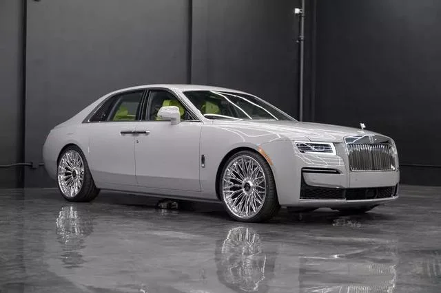 2023 Rolls Royce Ghost Dupont Registry