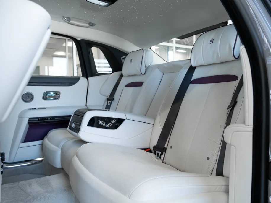 RollsRoyces new Ghost Still plenty posh but more laid back  CNN  Business