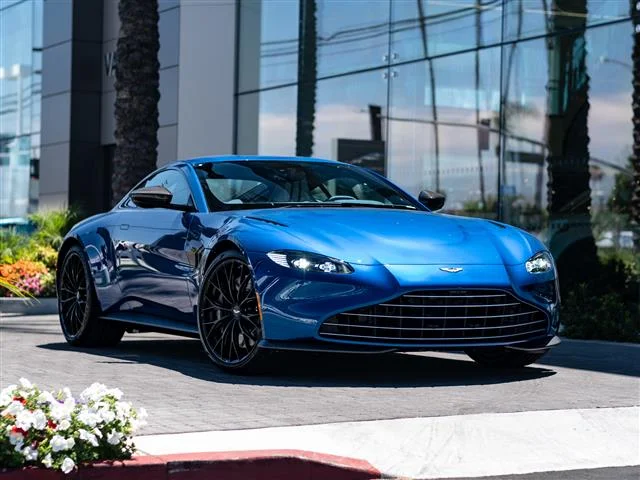 2023 Aston Martin Vantage | duPont REGISTRY