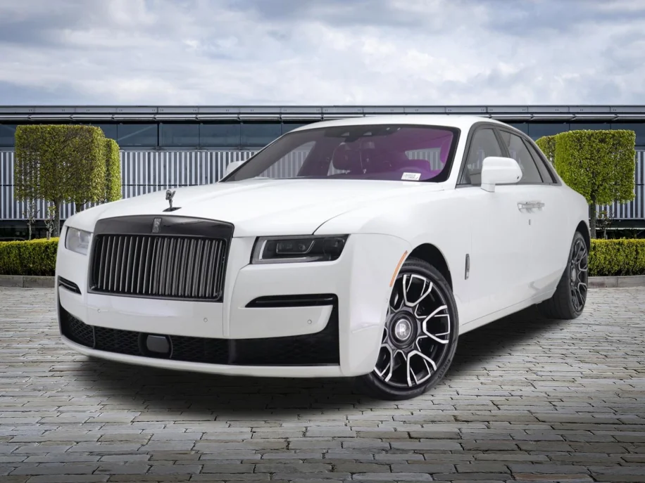 2021 Rolls-Royce Ghost Stretches Its Wheelbase, Becomes The Ghost