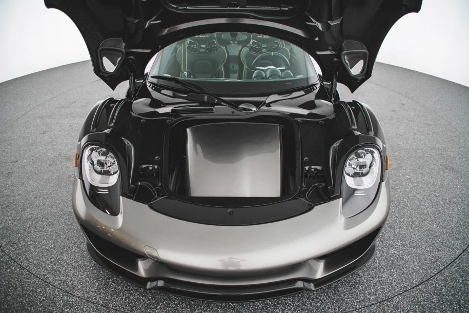 F918 Engine Porsche 918 Engine Bay