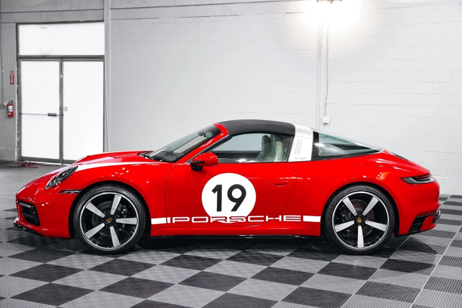 2021-porsche-911-0-1842018695.webp