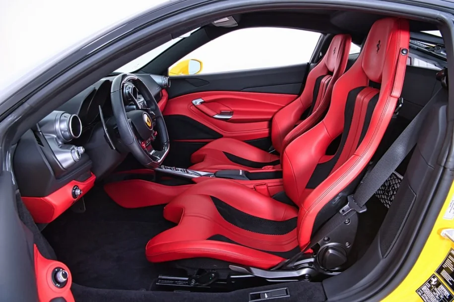 2022-ferrari-f8--tributo-389990-86344772