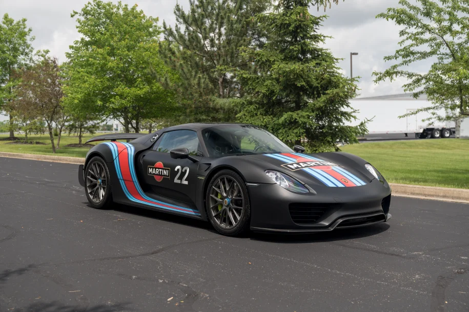 2015-porsche-918--spyder-0-1271559150.we