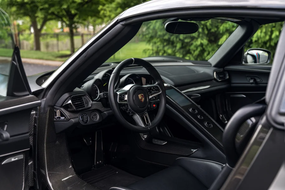 2015-porsche-918--spyder-0-1615844021.we