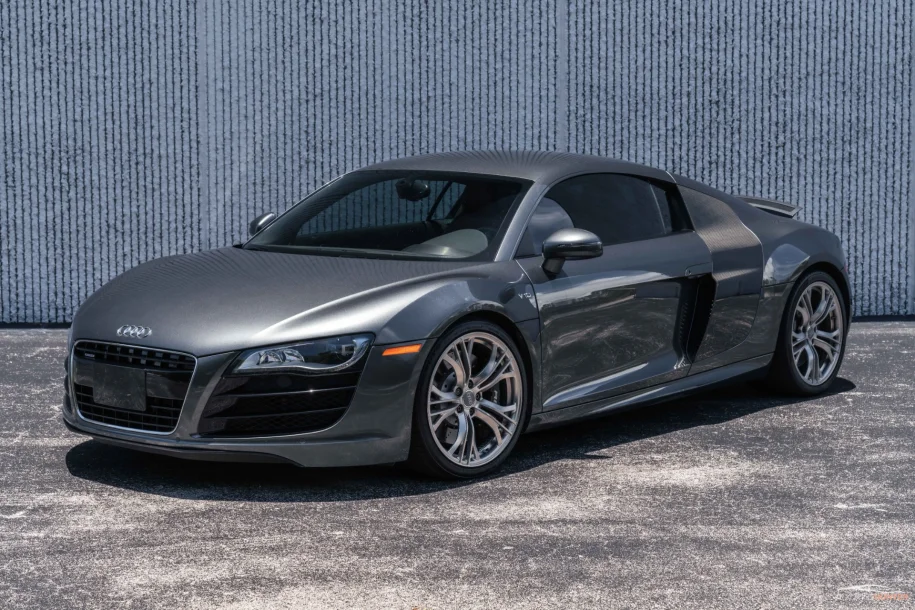 2011 Audi R8 | duPont REGISTRY