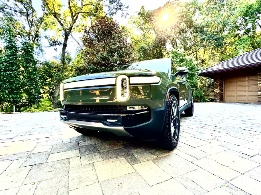 2022 Rivian R1T | duPont REGISTRY