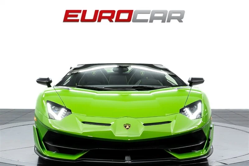 2021-lamborghini-aventador--