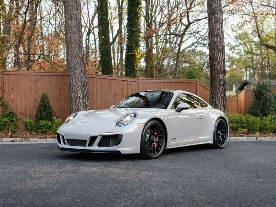 Porsche 911 Gts 2018null
