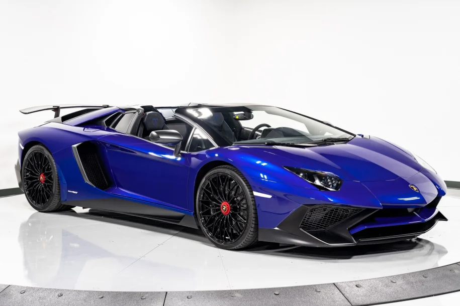 Lamborghini Aventador SV Roadster For Sale | duPont REGISTRY