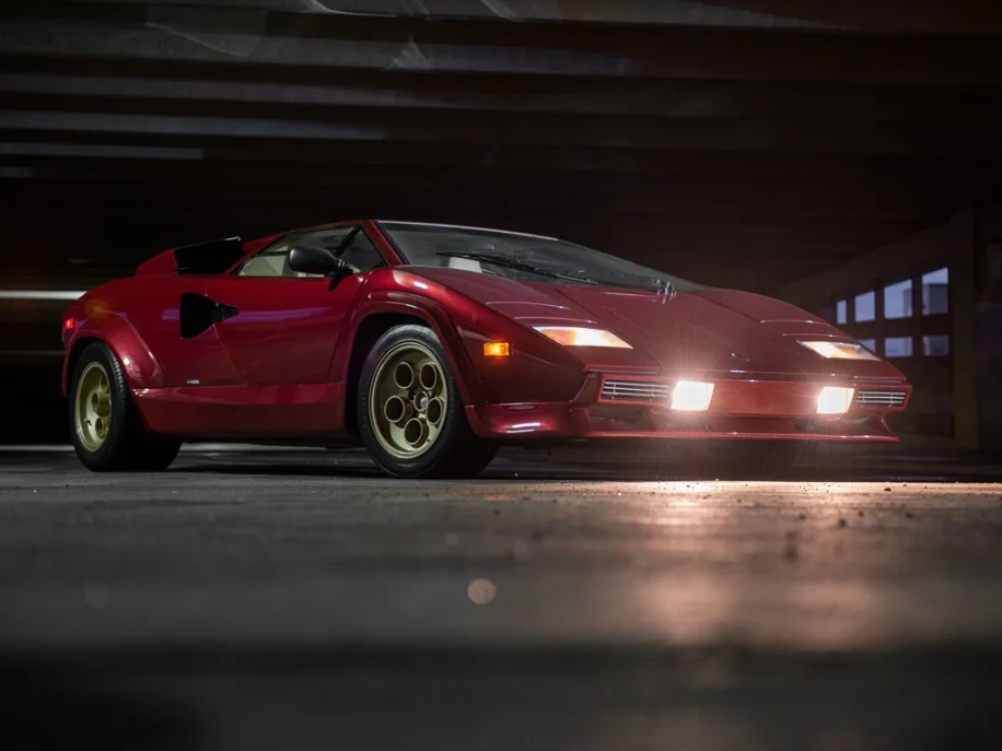 1986 Lamborghini Countach | duPont REGISTRY