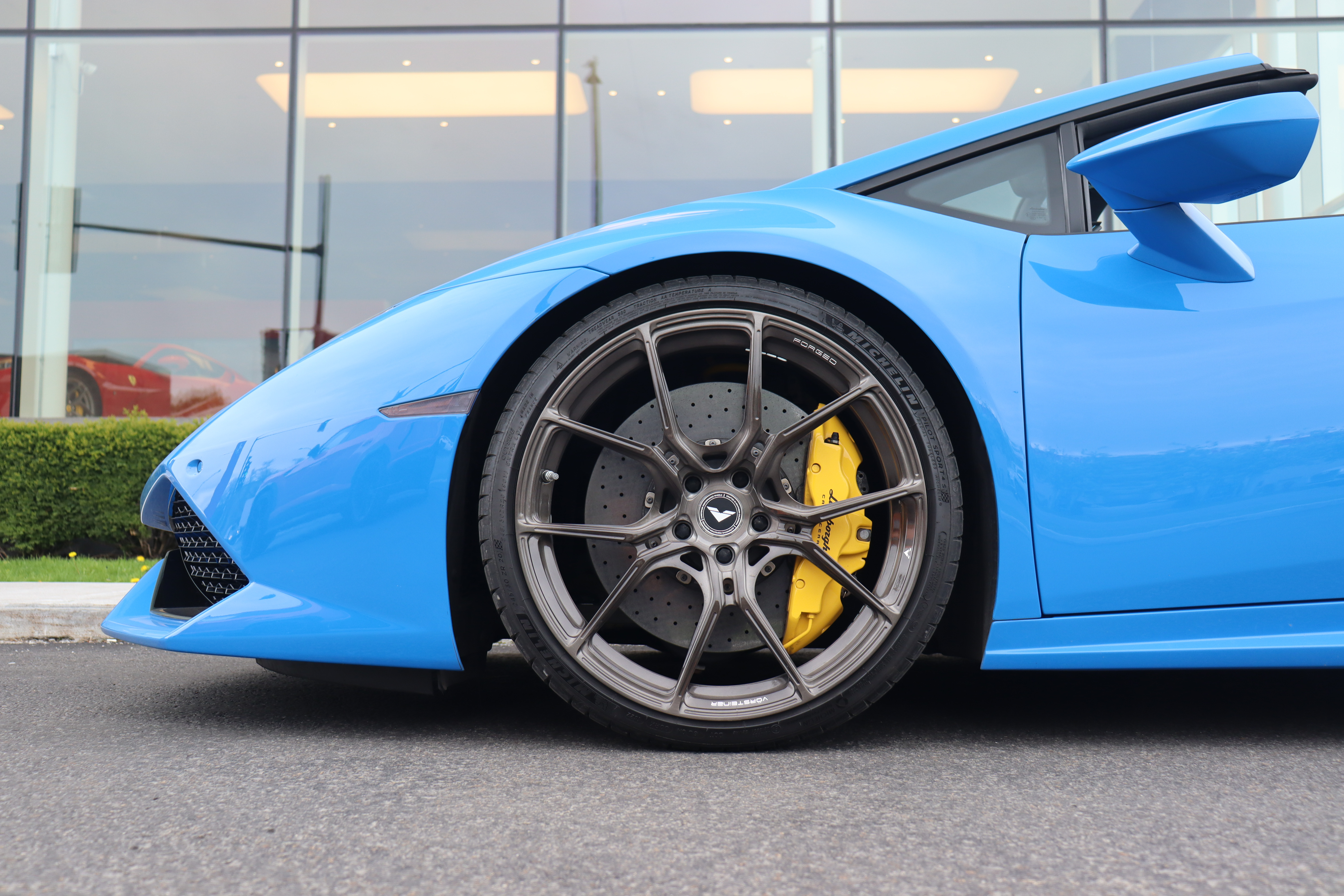 2019 Lamborghini Huracan Spyder | duPont REGISTRY