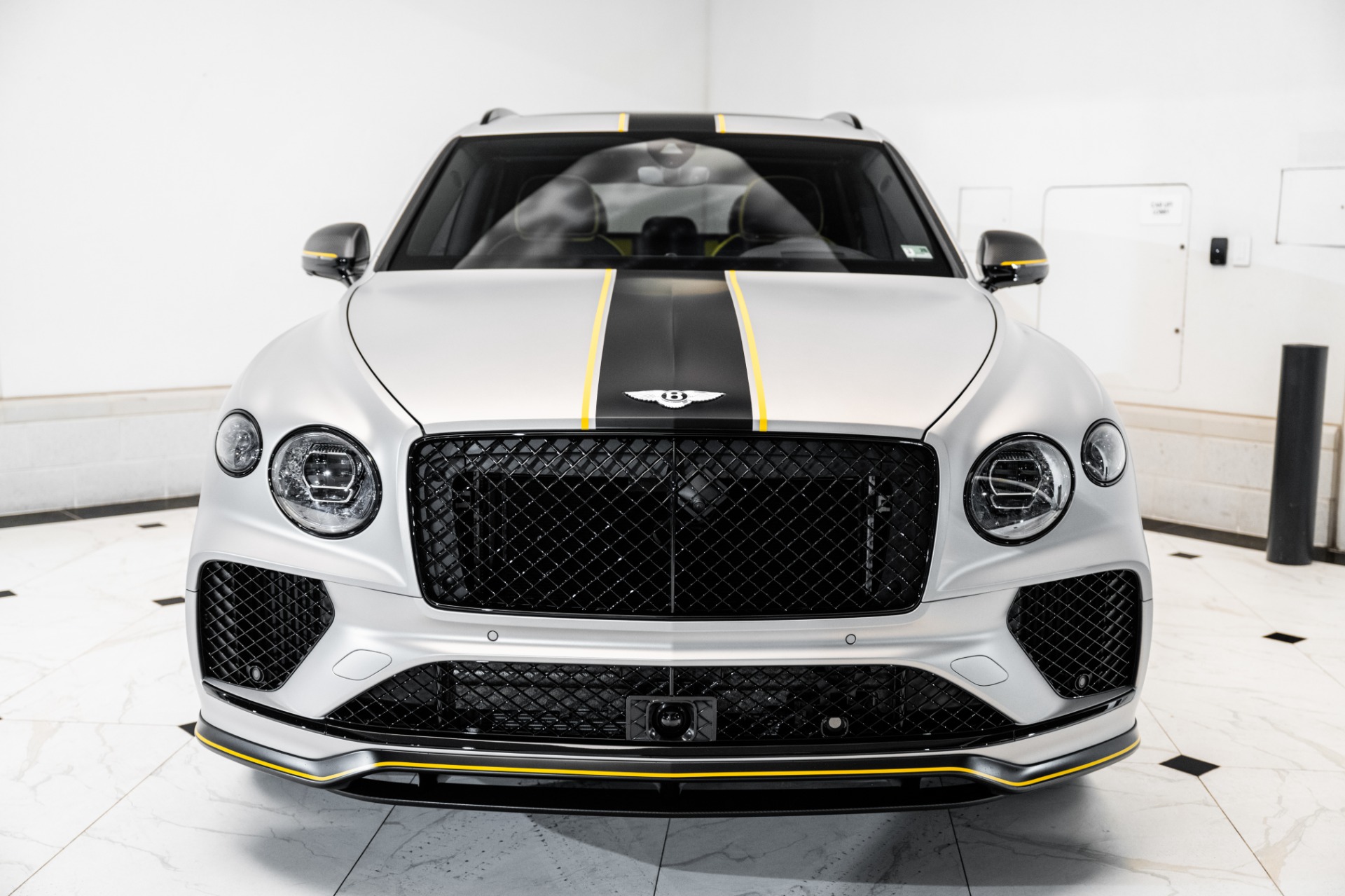 2025 Bentley Bentayga | duPont REGISTRY 2025 Bentley Bentayga | duPont REGISTRY