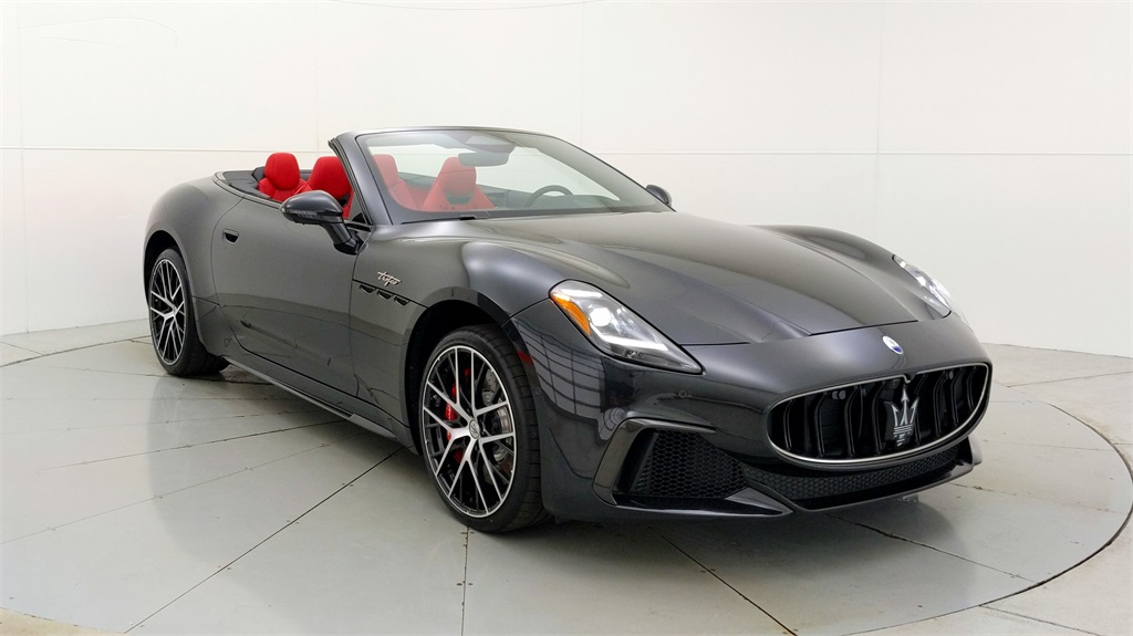 2024-maserati-grancabrio-0-