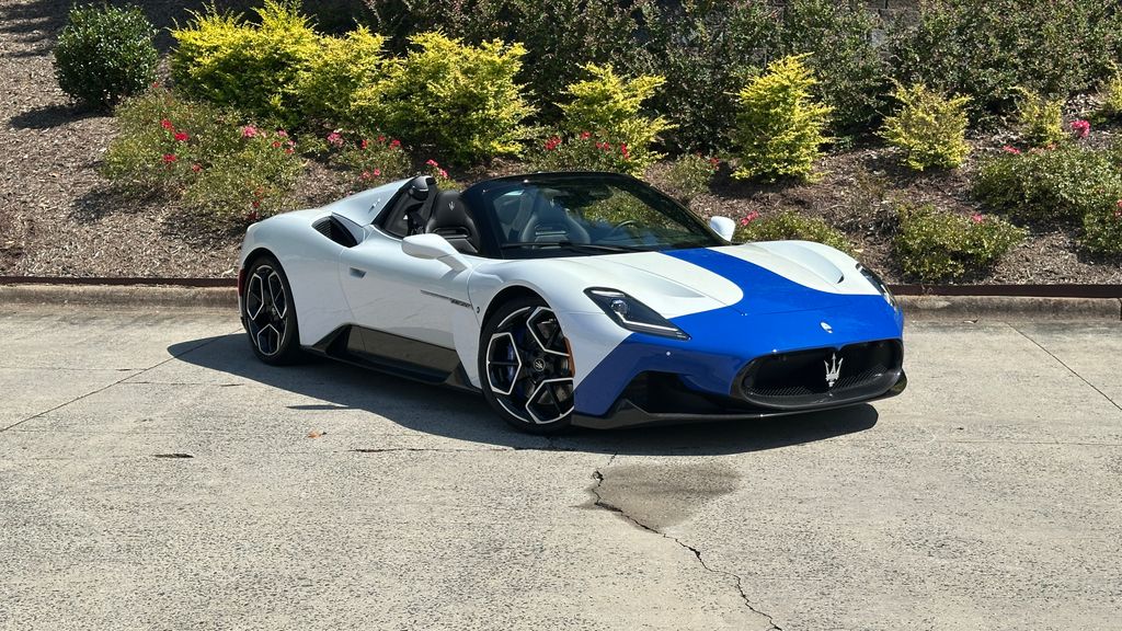 2024-maserati-mc20-0-