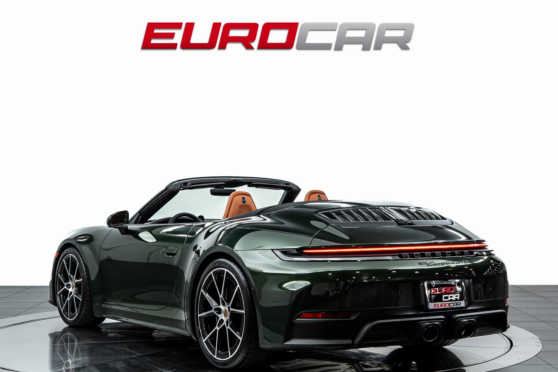 【SPARK】Porsche911 Carrera GTS Cabriolet 2026 Porsche 911 Carrera 4 GTS Cabriolet | duPont REGISTRY